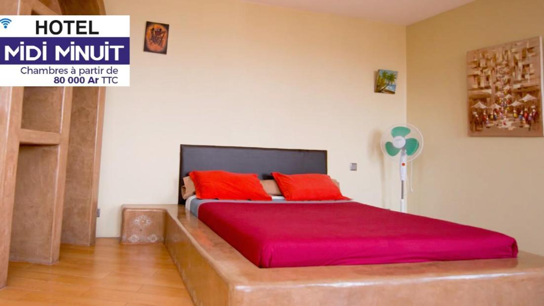 Midi Minuit Hotel Antananarivo Bagian luar foto